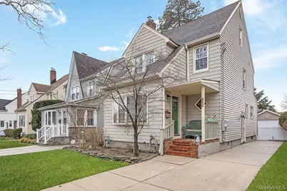 315 Marcellus Road, Mineola, NY 11501 - Photo 2