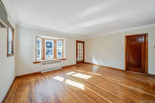 48 Winthrop St, New Hyde Park, NY 11040 - Photo 8