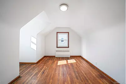 48 Winthrop Street, New Hyde Park, NY 11040 - Photo 18