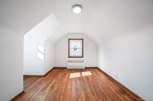 48 Winthrop St, New Hyde Park, NY 11040 - Photo 18