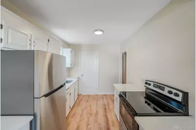 48 Winthrop Street, New Hyde Park, NY 11040 - Photo 16