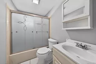 114 Westchester Ave, West Babylon, NY 11704 - Photo 24