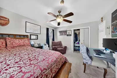 114 Westchester Avenue, West Babylon, NY 11704 - Photo 14