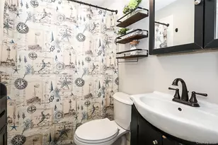 129 Norwalk Ave, Medford, NY 11763 - Photo 18