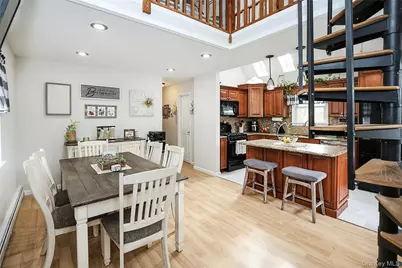 129 Norwalk Avenue #A, Medford, NY 11763 - Photo 4