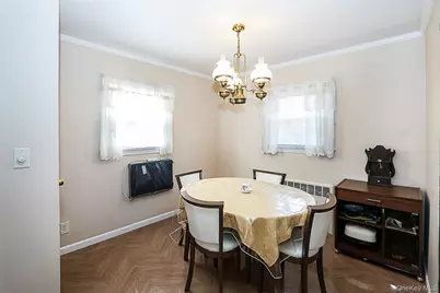 11 Elton Street, Westbury, NY 11590 - Photo 8