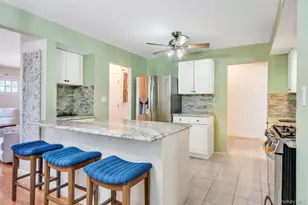 21 Lowell Dr, Farmingdale, NY 11735 - Photo 14