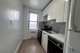 150-11 72nd Rd, Flushing, NY 11367 - Photo 6