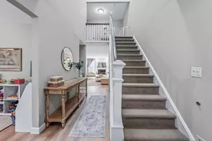 54 Hidden Ridge Dr, Syosset, NY 11791 - Photo 2