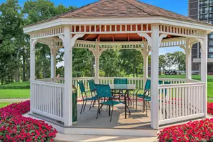 269-10 Grand Central Pkwy, Floral Park, NY 11005 - Photo 40