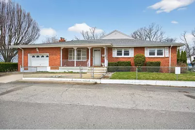 7 1st Avenue, Bayville, NY 11709 - Photo 1