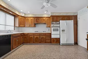 7 1st Ave, Bayville, NY 11709 - Photo 10