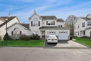 17 Constantine Way, Mount Sinai, NY 11766 - Photo 2