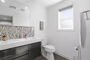 31-12 Buell St, East Elmhurst, NY 11369 - Photo 28