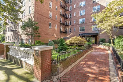 67-12 Yellowstone Blvd #F18, Forest Hills, NY 11375 - Photo 22
