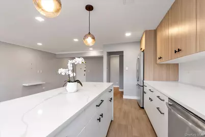 67-12 Yellowstone Blvd #F18, Forest Hills, NY 11375 - Photo 12