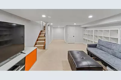 68 Putnam Avenue, Valley Stream, NY 11580 - Photo 16