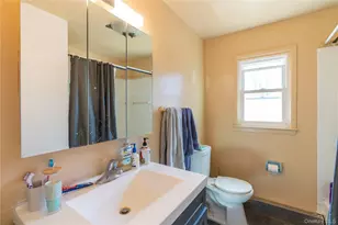 122 S Vacation Dr, Wappingers Falls, NY 12590 - Photo 10