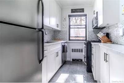 57-69 246th Crescent #A3, Douglaston, NY 11362 - Photo 6