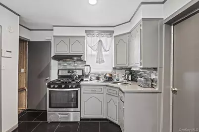 105-15 223rd Street, Queens Village, NY 11429 - Photo 10