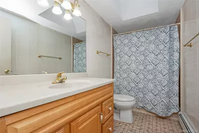 25 Windham Lane, Ronkonkoma, NY 11779 - Photo 16