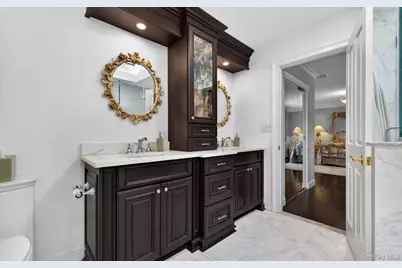 18 Chardonnay Road, Commack, NY 11725 - Photo 40