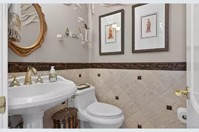 18 Chardonnay Road, Commack, NY 11725 - Photo 22