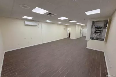 7909 Roosevelt Avenue, Jackson Heights, NY 11372 - Photo 4