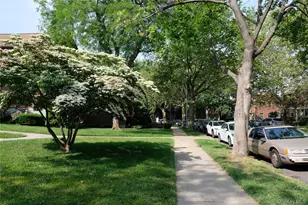 57-41 246th Crescent, Douglaston, NY 11362 - Photo 4