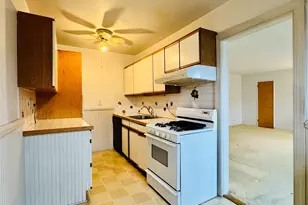 57-41 246th Crescent, Douglaston, NY 11362 - Photo 8