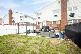 79-18 149th Ave, Howard Beach, NY 11414 - Photo 32