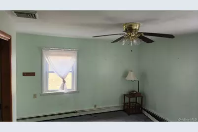 158 Schlueter Drive, Hopewell Junction, NY 12533 - Photo 12