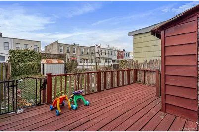 294 Autumn Avenue, Brooklyn, NY 11208 - Photo 18