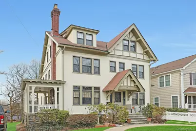 39 Neptune Avenue, New Rochelle, NY 10805 - Photo 1