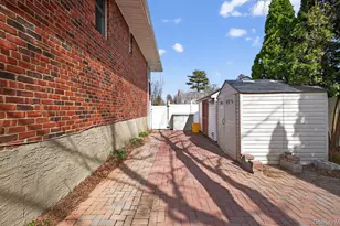 6 Wren Dr, Woodbury, NY 11797 - Photo 48