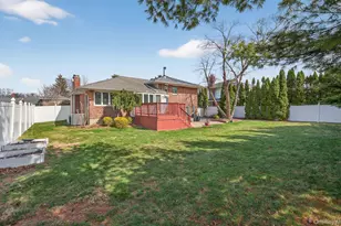 6 Wren Dr, Woodbury, NY 11797 - Photo 46