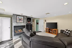 6 Wren Dr, Woodbury, NY 11797 - Photo 34