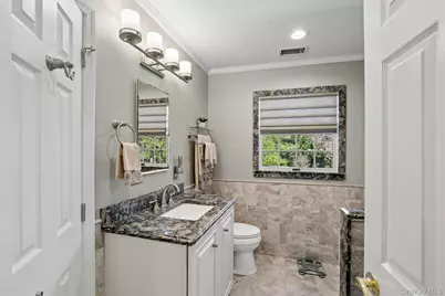 4 Astor Court, Dix Hills, NY 11746 - Photo 28