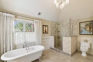 4 Astor Ct, Dix Hills, NY 11746 - Photo 26