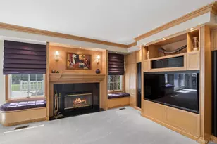 4 Astor Ct, Dix Hills, NY 11746 - Photo 18