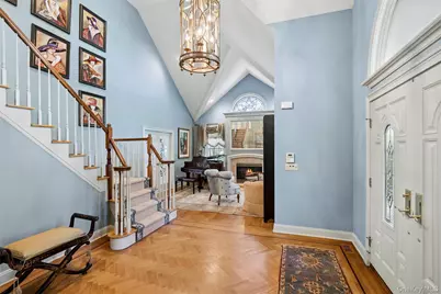 4 Astor Court, Dix Hills, NY 11746 - Photo 8