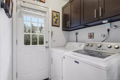 5 Argonne Road W, Hampton Bays, NY 11946 - Photo 16