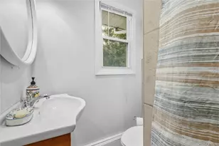 5 Argonne Rd W, Hampton Bays, NY 11946 - Photo 16