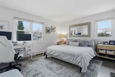 5 Argonne Road W, Hampton Bays, NY 11946 - Photo 12