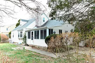 138 Chestnut St, Lynbrook, NY 11563 - Photo 22