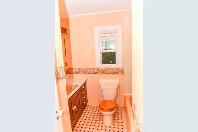 138 Chestnut Street, Lynbrook, NY 11563 - Photo 18