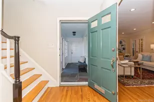 46 Wyatt Rd, Garden City, NY 11530 - Photo 4