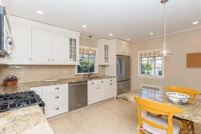 46 Wyatt Road, Garden City, NY 11530 - Photo 12