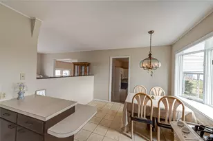 855 Pease Ln, West Islip, NY 11795 - Photo 12