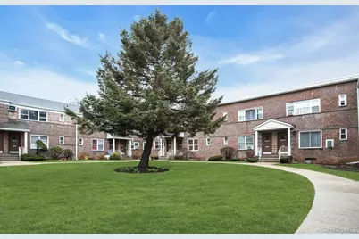 198-28 Pompeii Avenue #1A, Hollis, NY 11423 - Photo 12